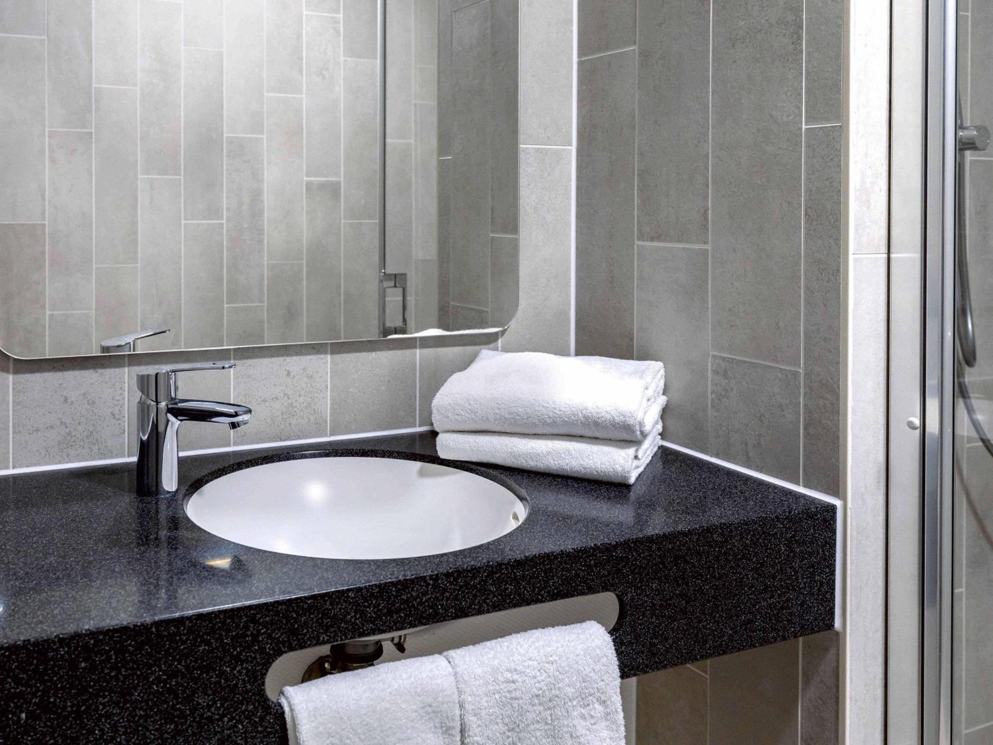 Family Room,1705114854:JPEG